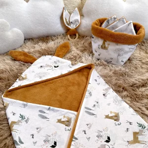 Cape de bain Lapinou / Une promenade dans les bois