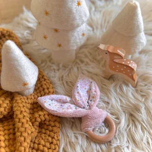 Anneau oreilles de Lapin en hêtre / Kamil Rose Thé